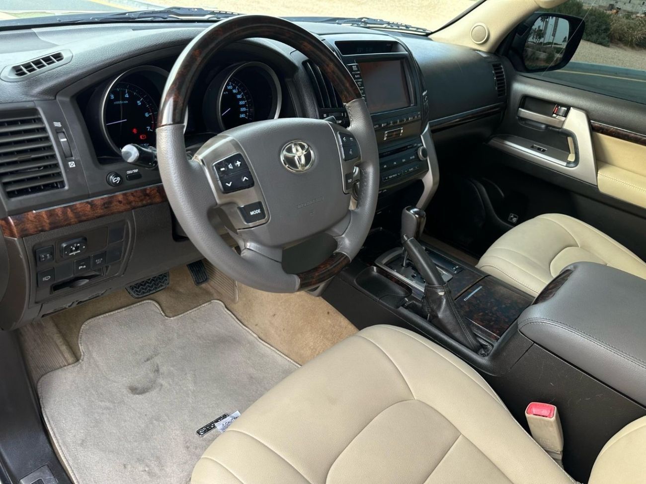 تويوتا لاند كروزر