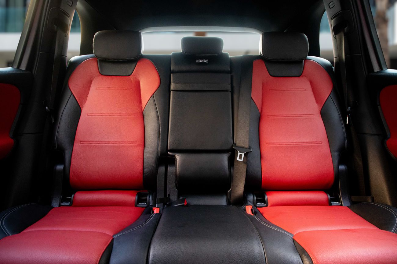 Mercedes-Benz GLB 250 2,840 P.M | 0% Downpayment | Mercedes-Benz GLB AMG 4 Matic | Agency Warranty!