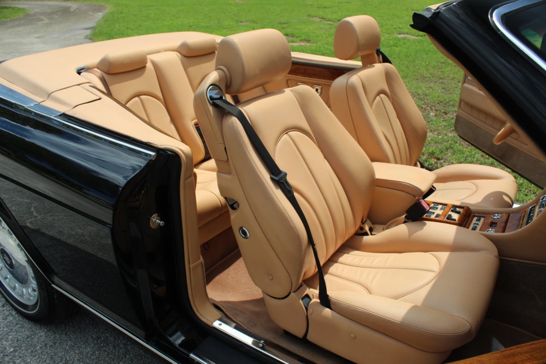 Rolls-Royce Corniche interior - Seats