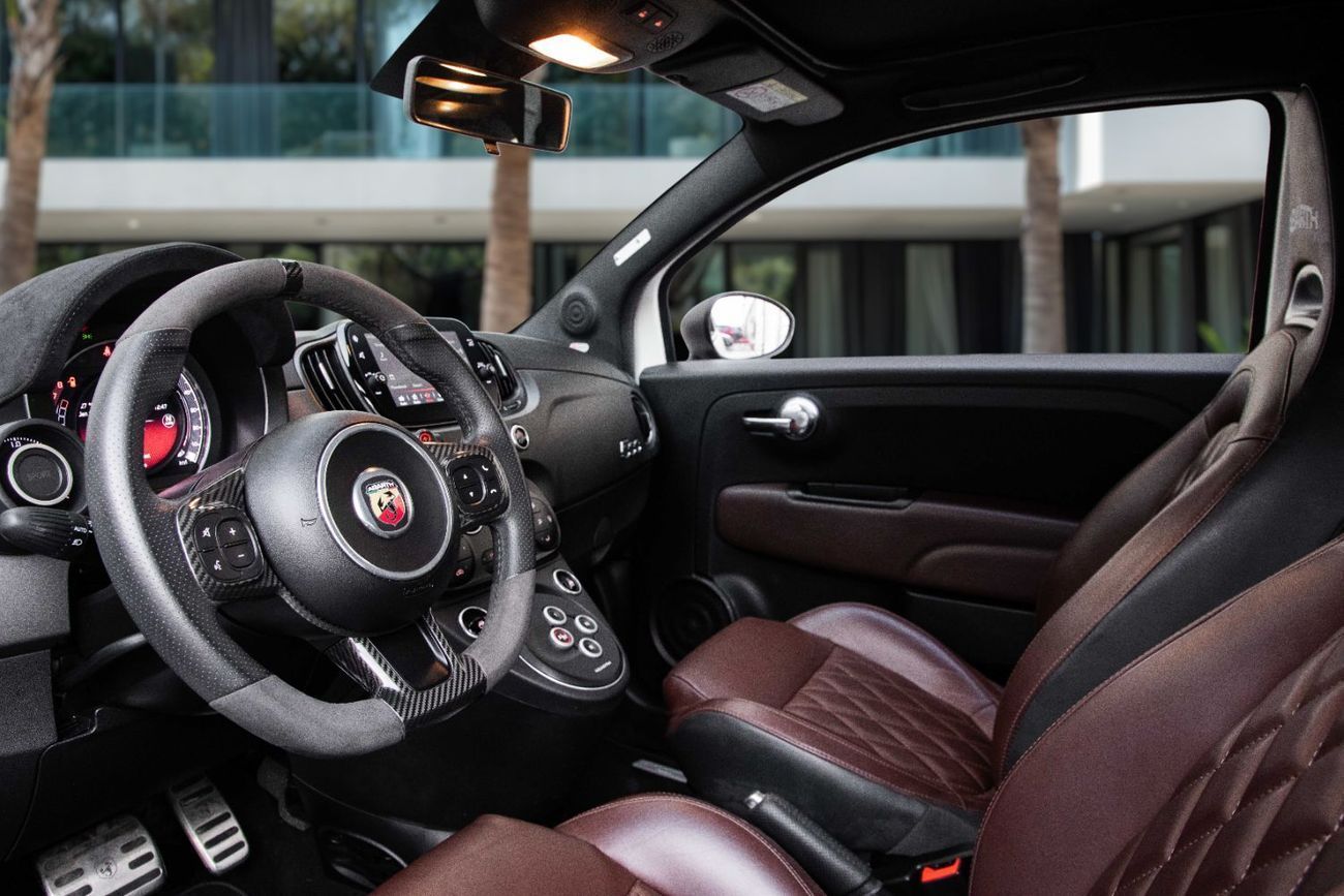 Abarth 695 Turismo Cabrio | 1,273 P.M | 0% Downpayment | Spectacular Condition!