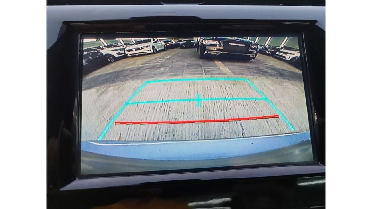 Toyota Camry LE HEV Warranty one year