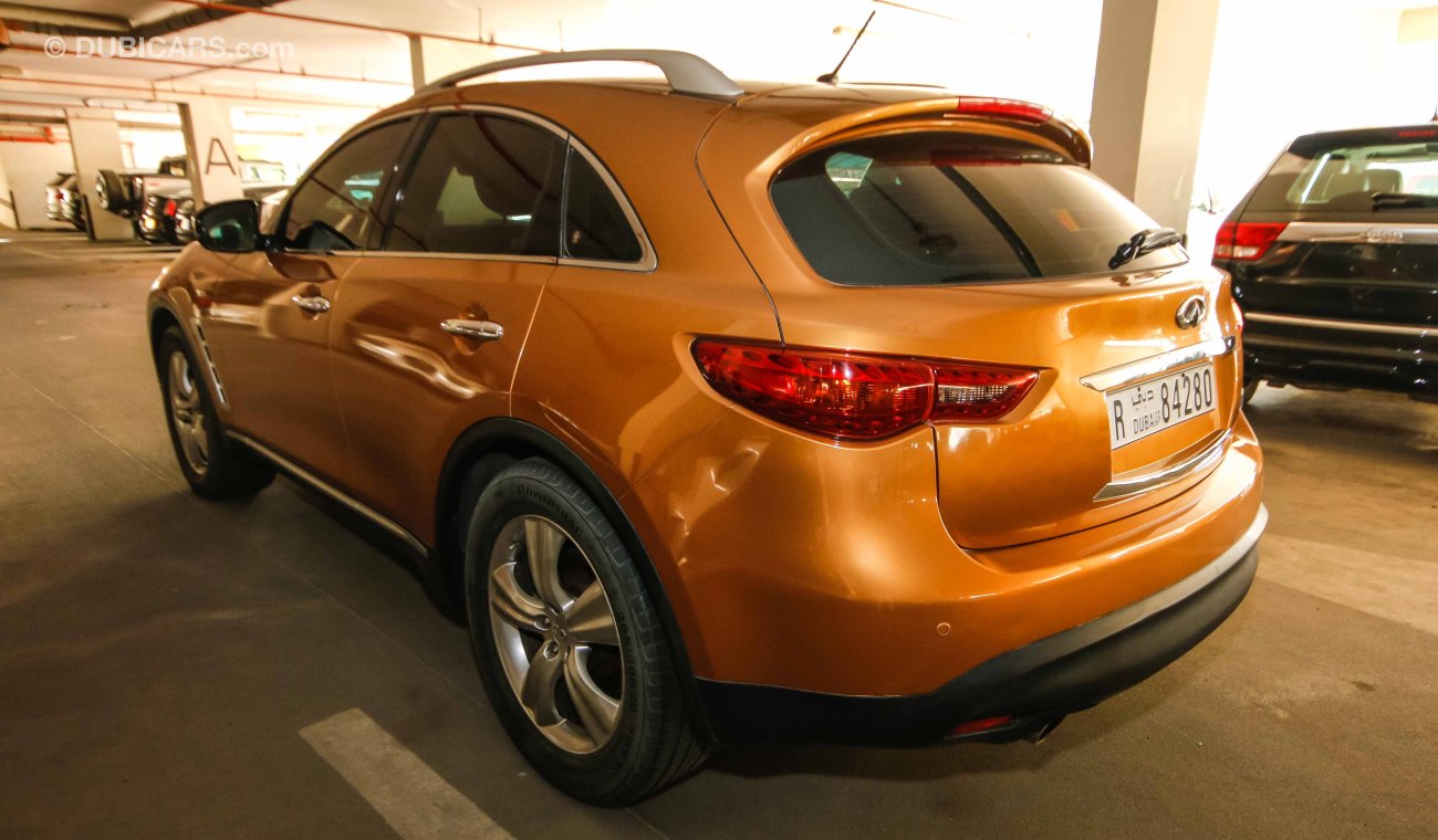 Infiniti FX35