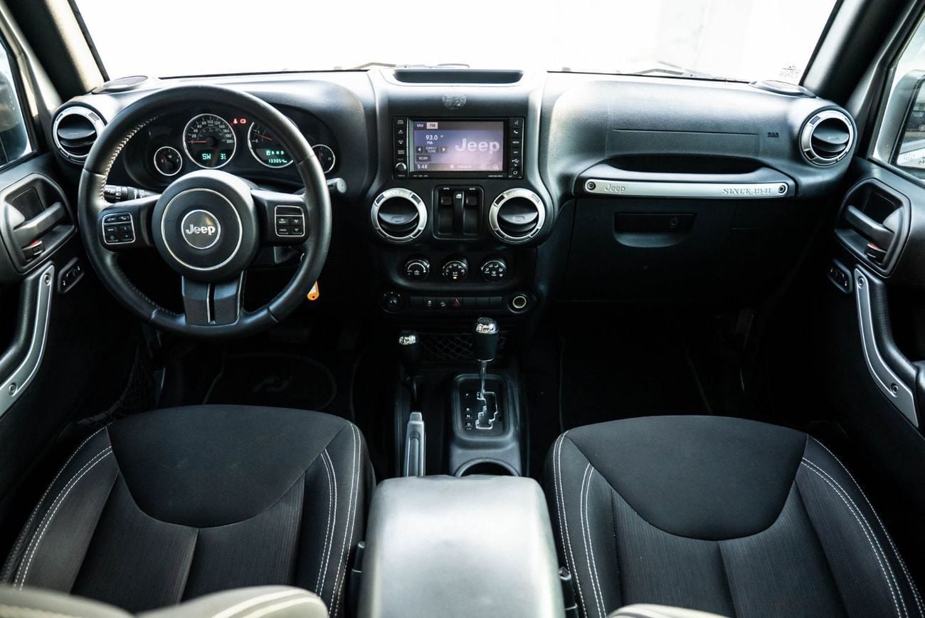 جيب رانجلر Sahara 3.6L A/T