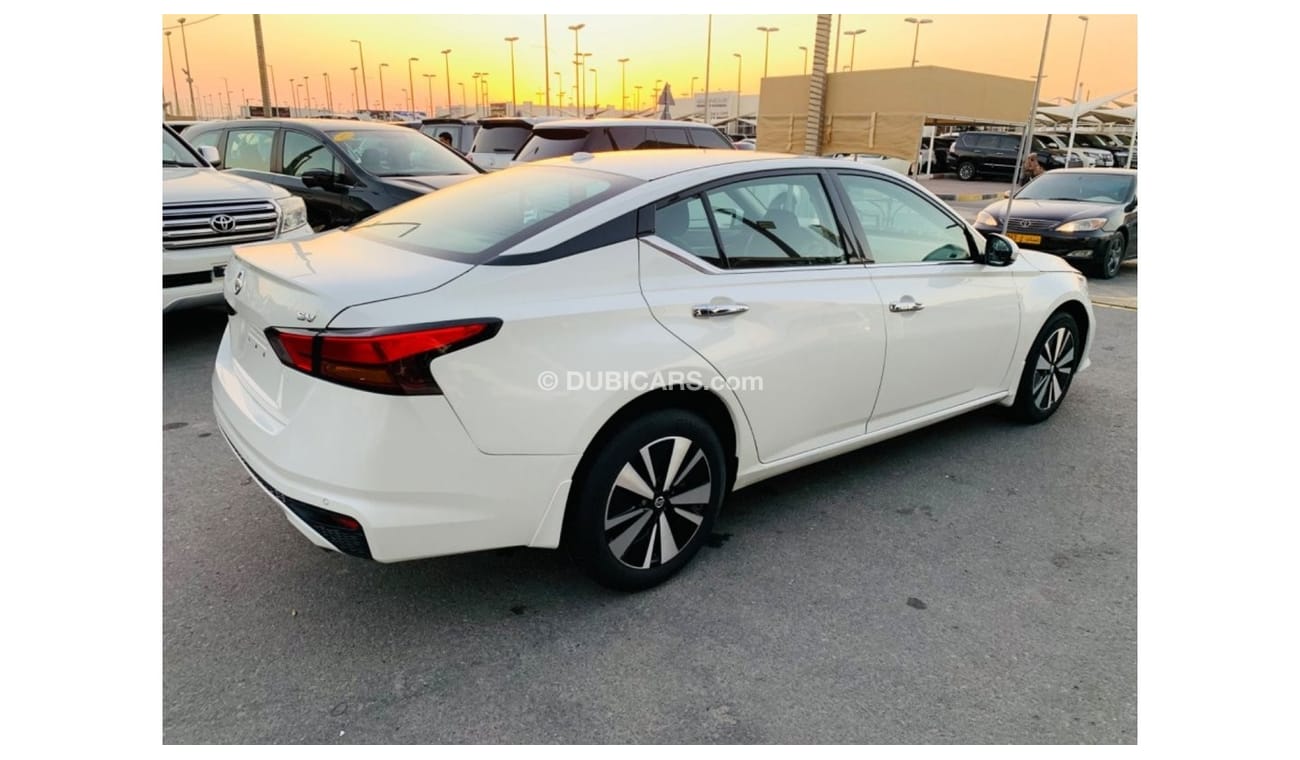 نيسان ألتيما SV