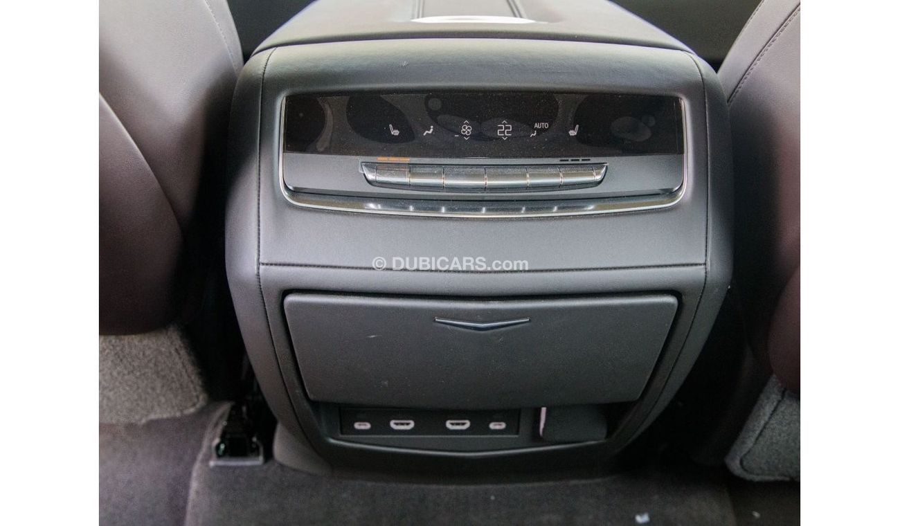 Cadillac Escalade 4WD LUXURY PLATINUM TV + 36 SPEAKER/GCC. Local Registration +10%