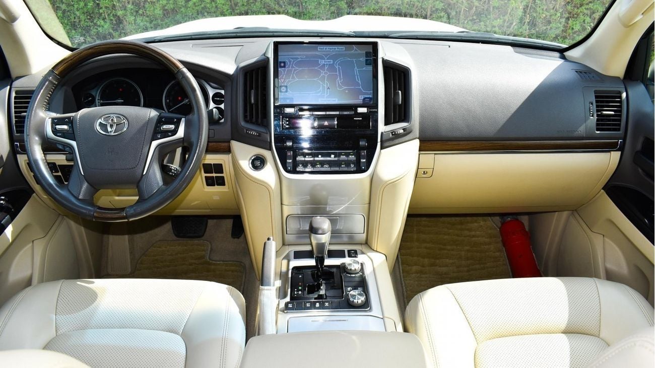 Toyota Land Cruiser GXR V8 Grand Touring