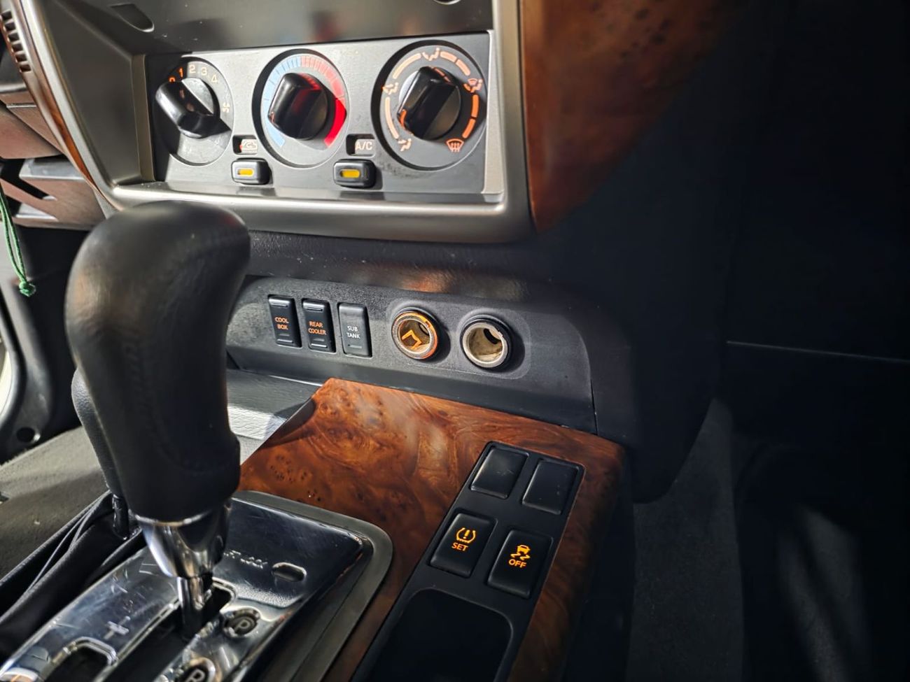 Nissan Patrol Safari Safari 4.8L A/T