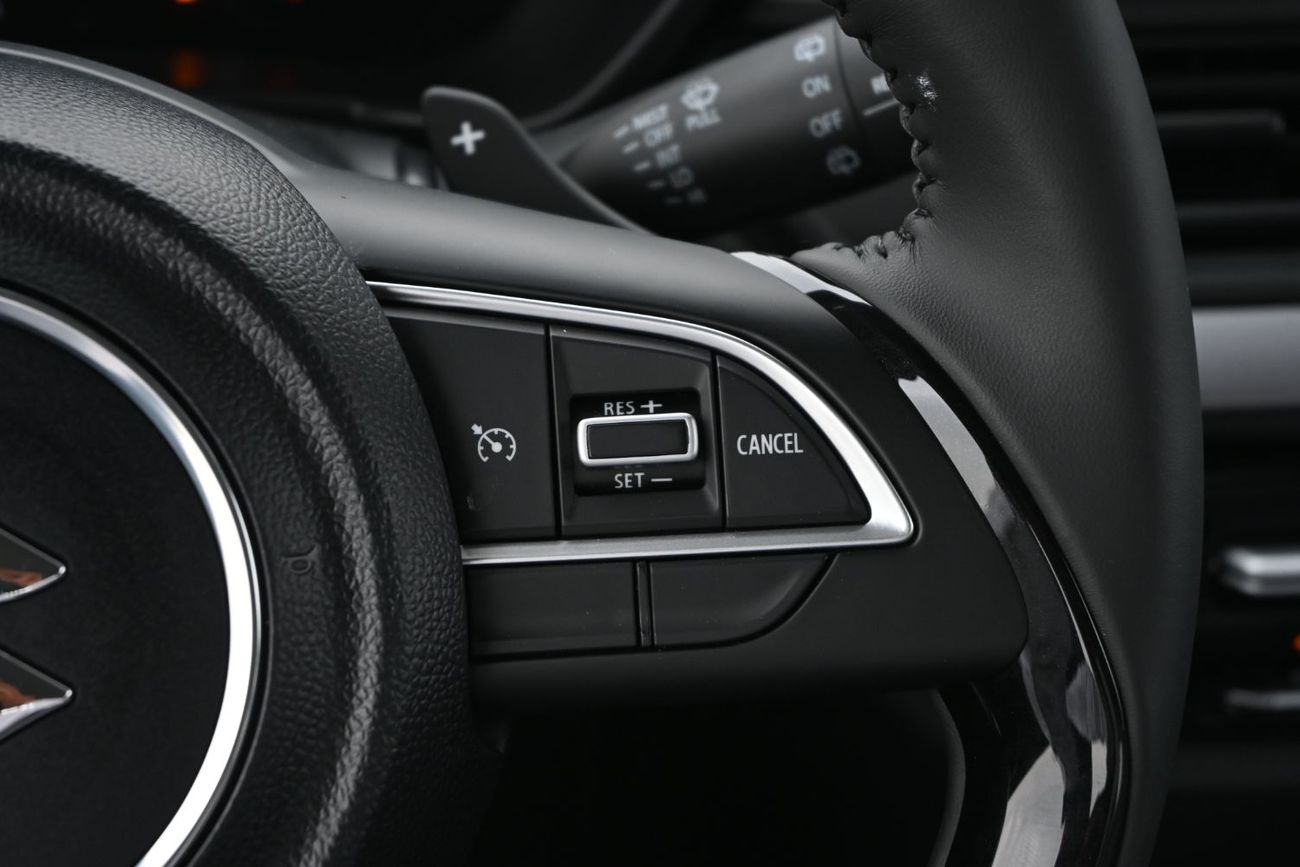 Suzuki Swift Suzuki Swift 1.2L Petrol, Hatchback, FWD, White Dual Tone, Model 2026