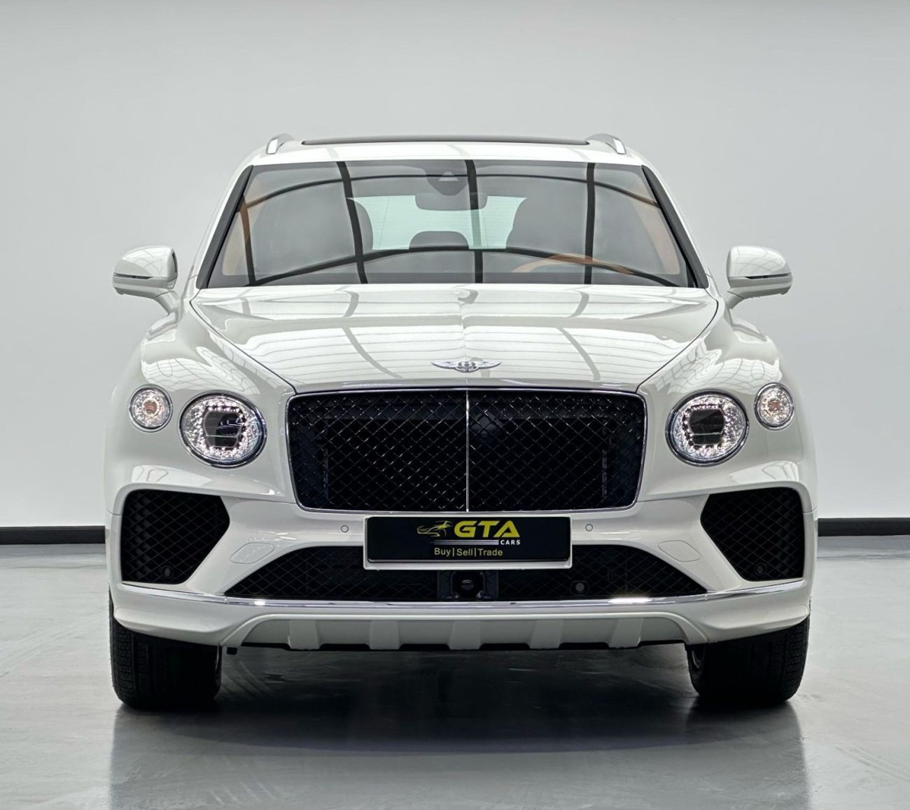 Bentley Bentayga *Brand New* 2024 Bentley Bentayga V8, 2028 Bentley Warranty + Service Pack, Delivery Kms, GCC
