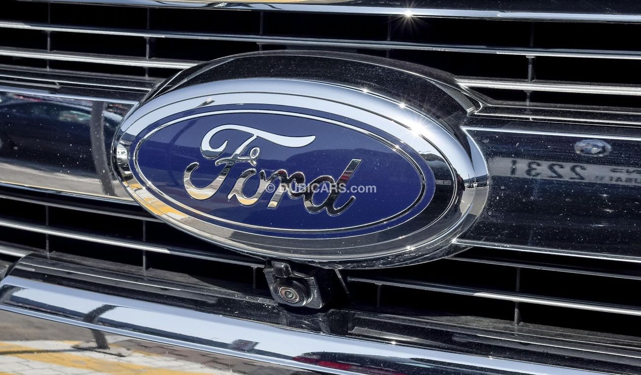 Ford F 150 LARIAT 4 Door, 8 Cylinders