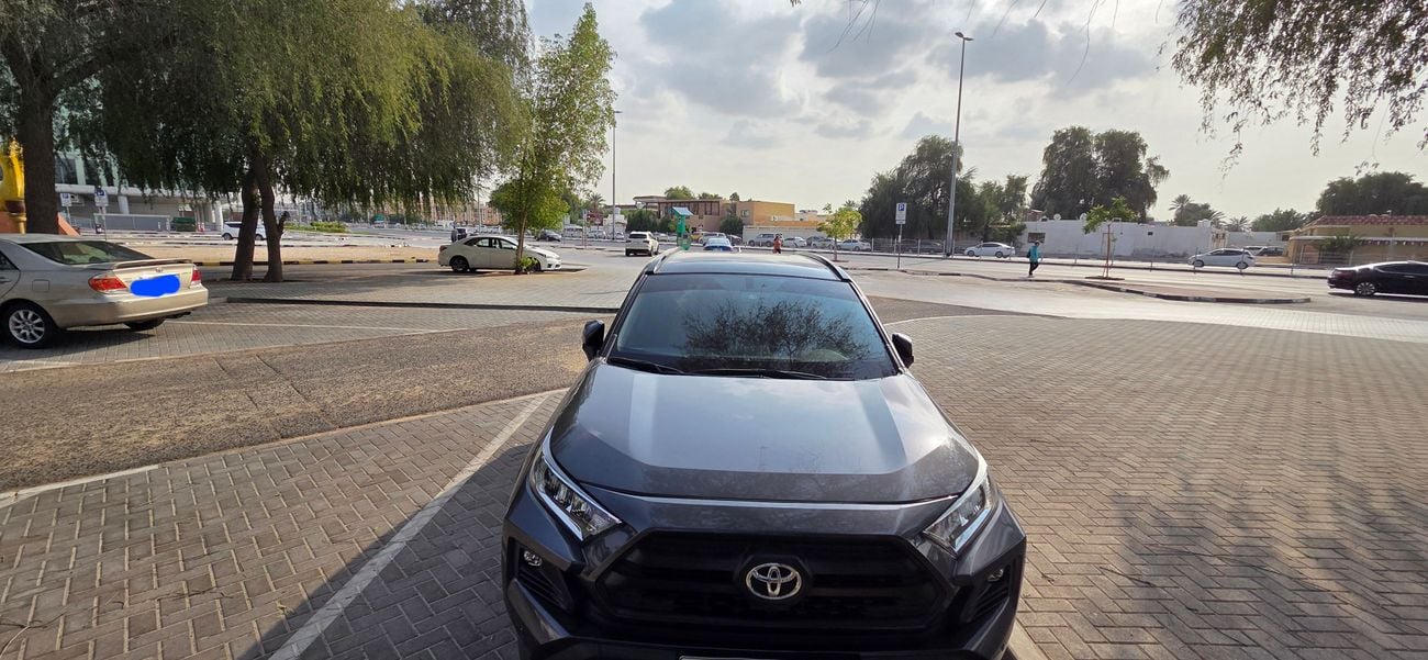 تويوتا راف ٤