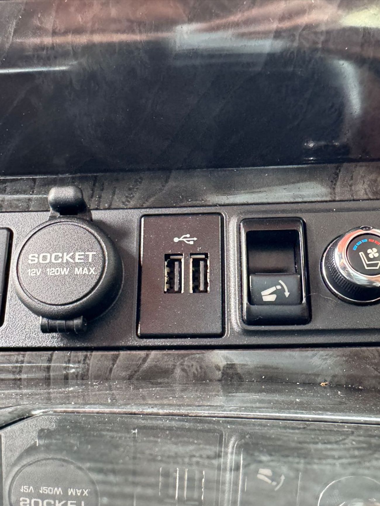 إنفينيتي QX80 Luxe 7st 5.6L