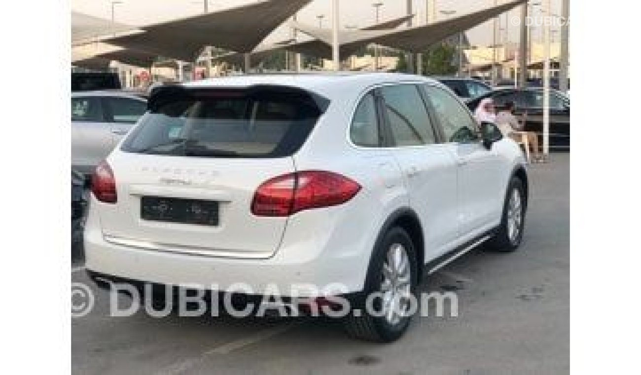 بورش كايان Sالنوع :  بورش كايين    الموديل : 2014    المواصفات : خليجية فل مواصفات سقف بانوراماV8فل مواصفات ستا