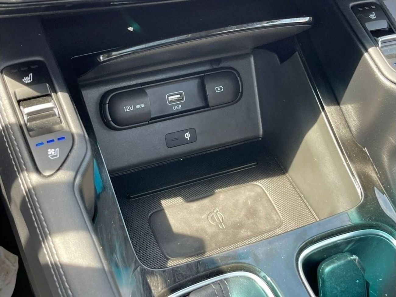 كيا تيلورايد 2020 Kia Telluride SX,  Full options 5dr SUV, 3.8L 6cyl Petrol, Automatic, All Wheel Drive 009715542