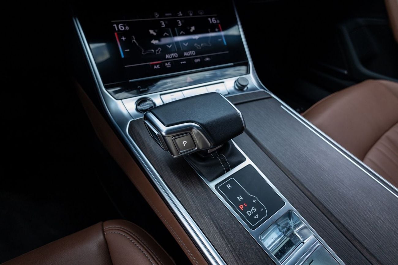 أودي A7 45 TFSI S-Line 2.0L
