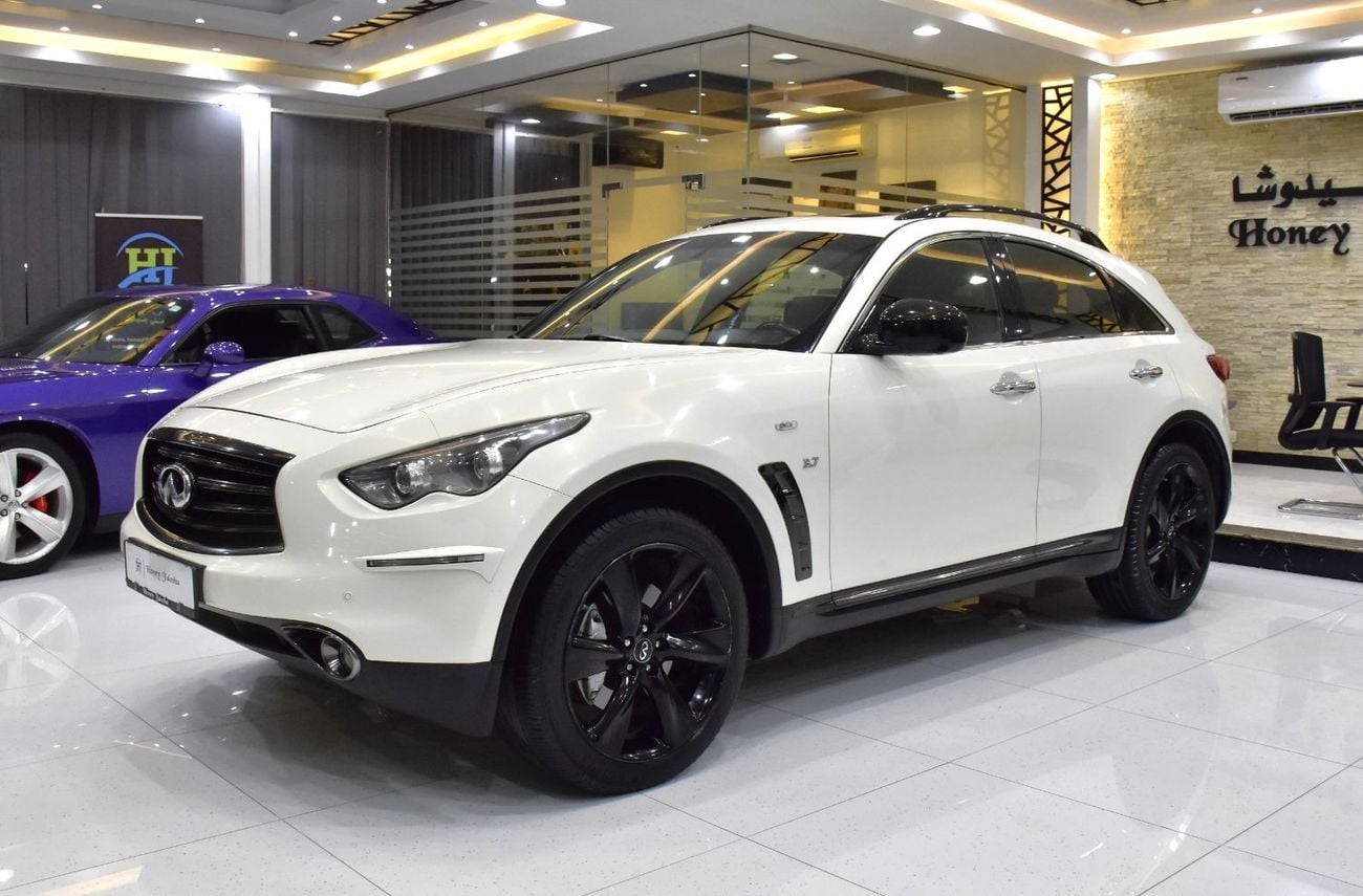 إنفينيتي QX70 ELITE SPORT EXCELLENT DEAL for our Infiniti QX70s ( 2016 Model ) in White Color GCC Specs