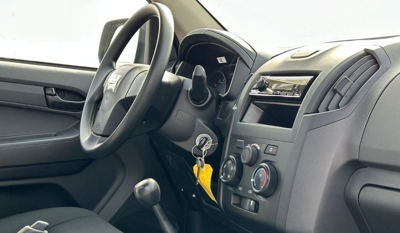 إيسوزو D ماكس 2.5L Turbo 4 Cylinder Diesel 0Kms 2024 GCC