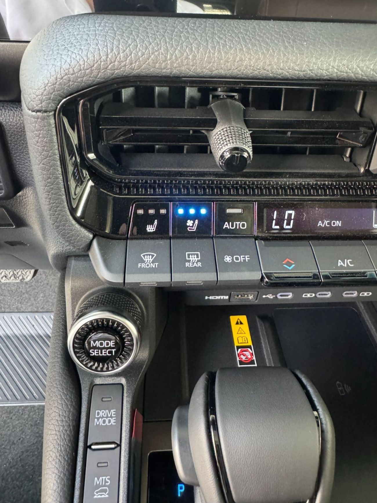 Toyota Prado 2026 2.8 DIESEL ADVENTURE ** EXPORT ONLY **التصدير فقط خارج الخليج***