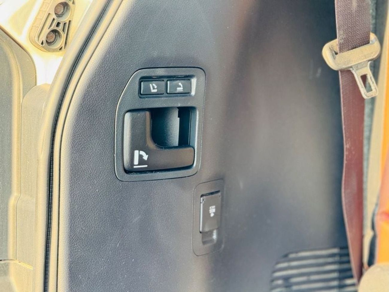 Toyota Land Cruiser Zx top of the range