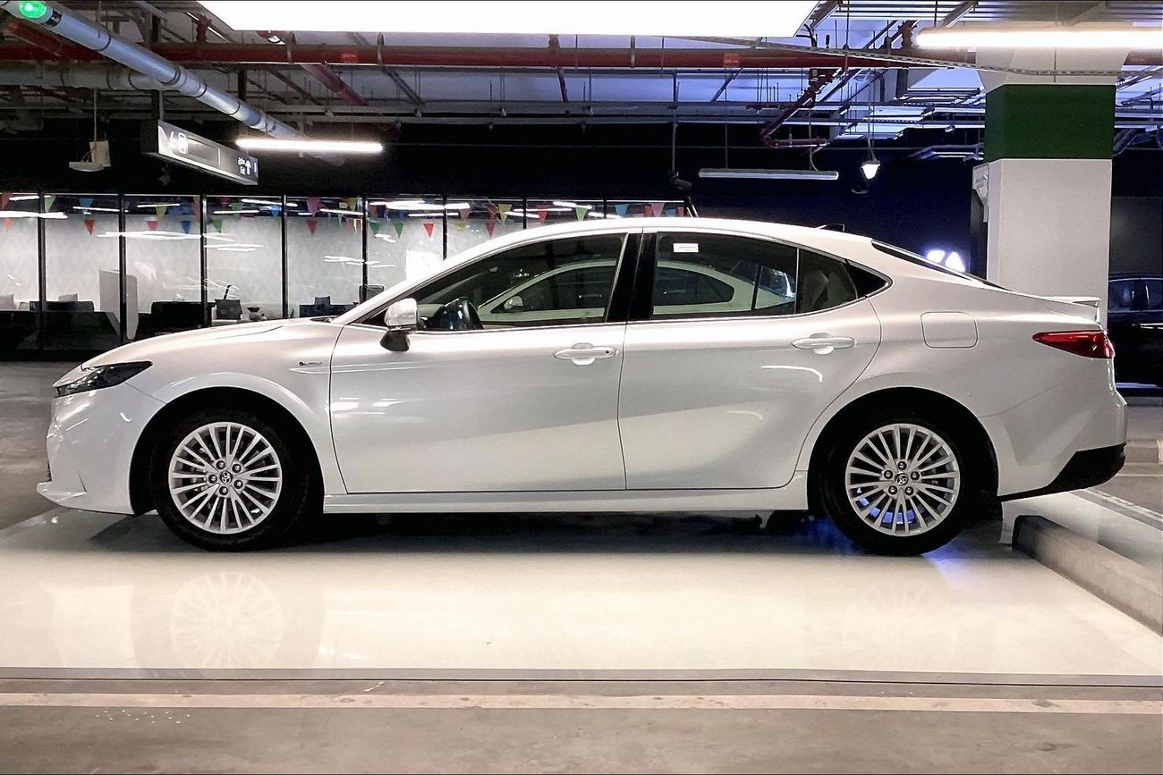 تويوتا كامري XLE | شامل الضمان | 0 ﺪﻔﻋﺓ ﺃﻮﻟﻯ