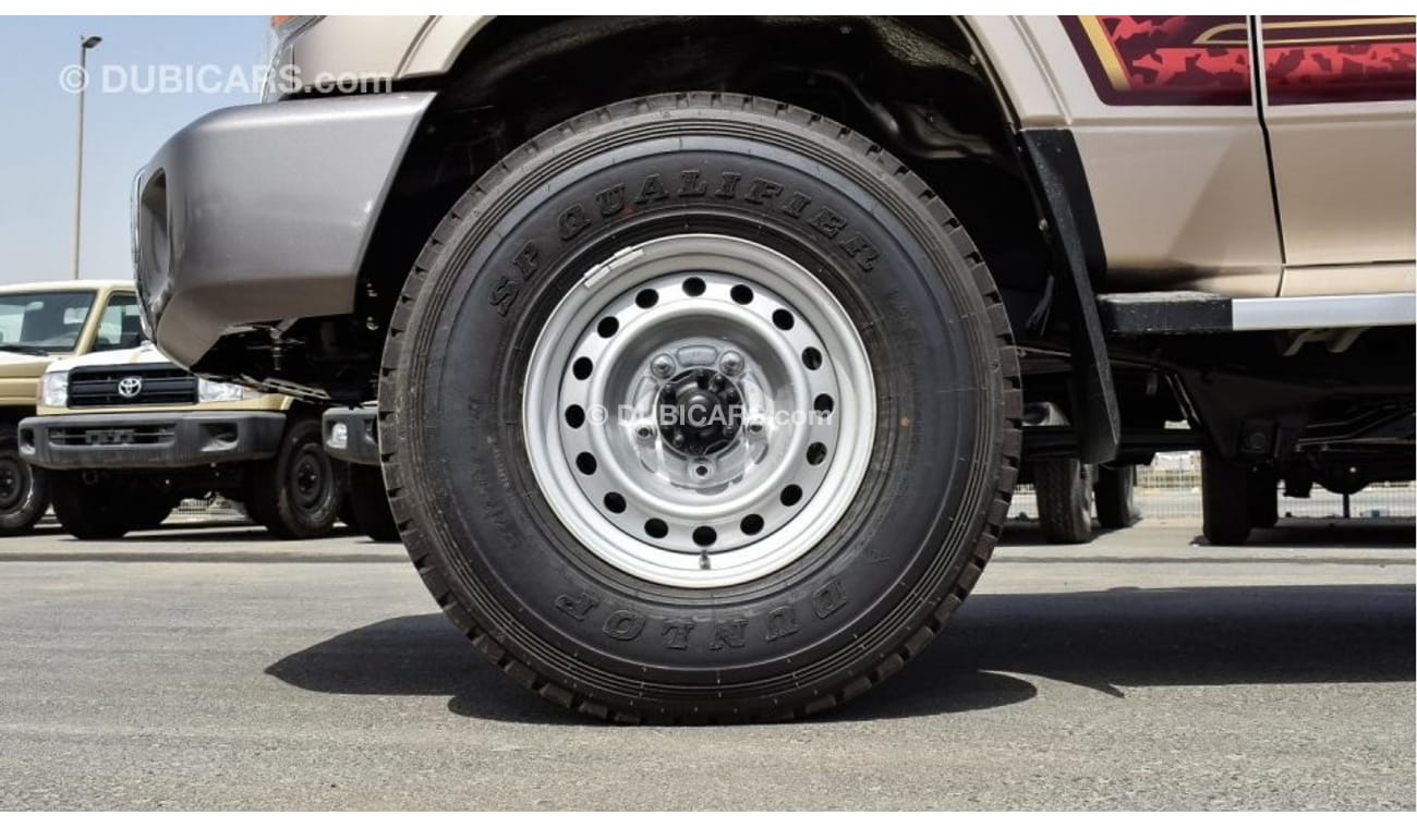 Toyota Land Cruiser Pick Up LX V6 4WD تويوتا لاندكروزر بيك اب