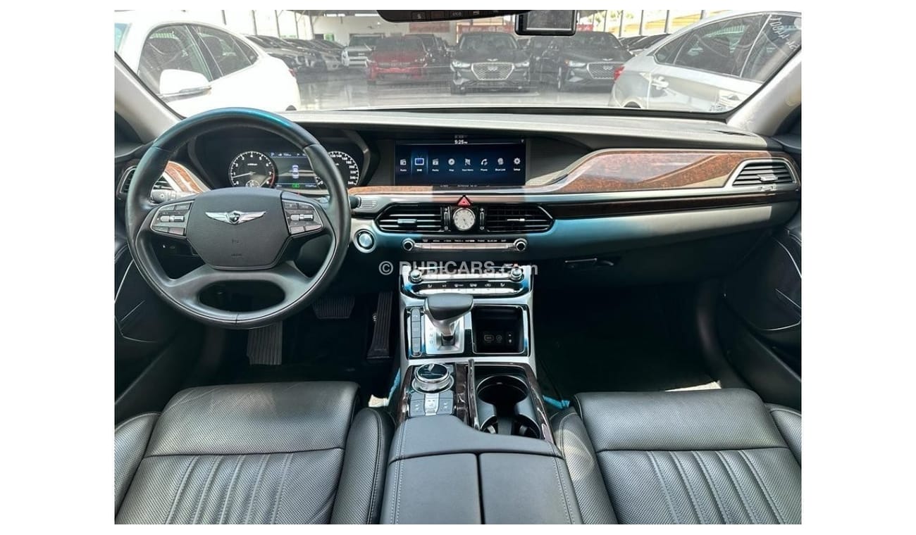 Genesis G90 Platinum