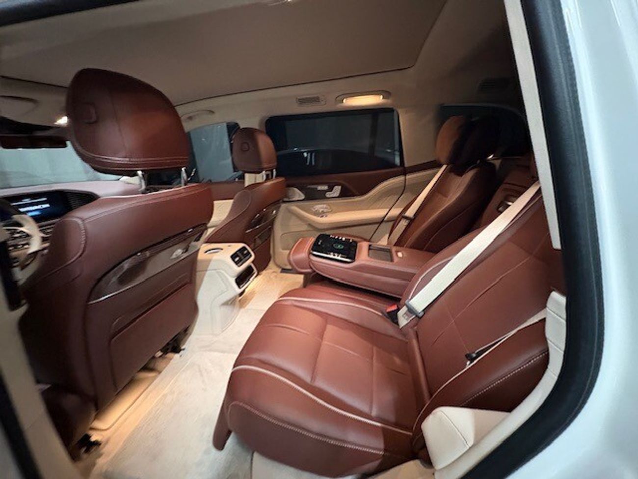 مرسيدس مايباخ gls600 مايباخ