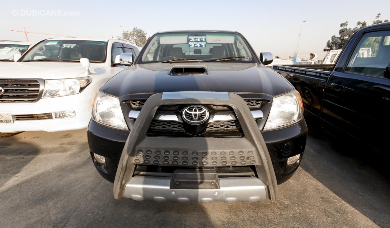 Toyota Hilux Invincible