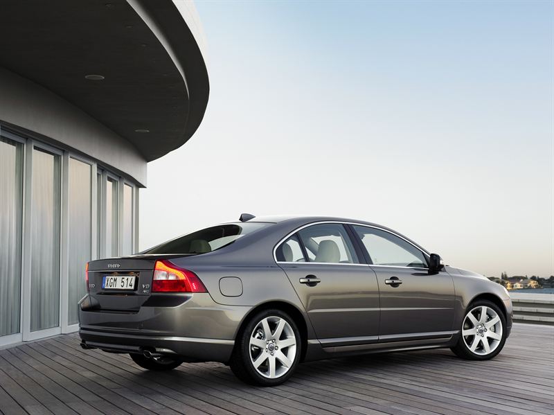Volvo S80 exterior - Rear Left Angled