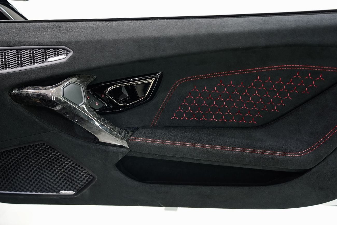 لامبورغيني هوراكان Performante Spyder, ALA Aerodynamics, Lift System, Forged Composites, GCC Spec!!