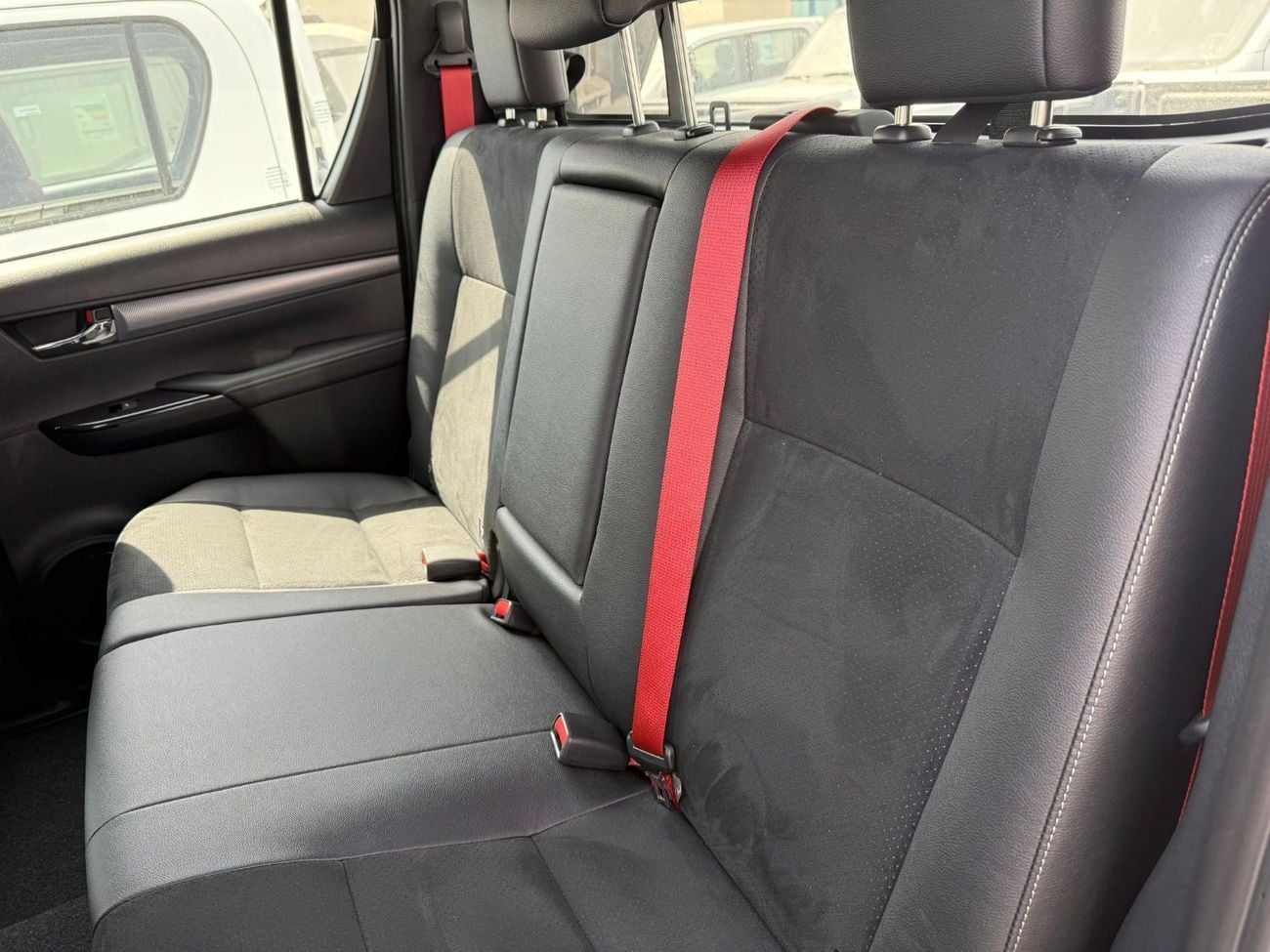تويوتا هيلوكس ADVENTURE ADVENTURE TOYOTA HILUX GR SPORT 4.0L 2025