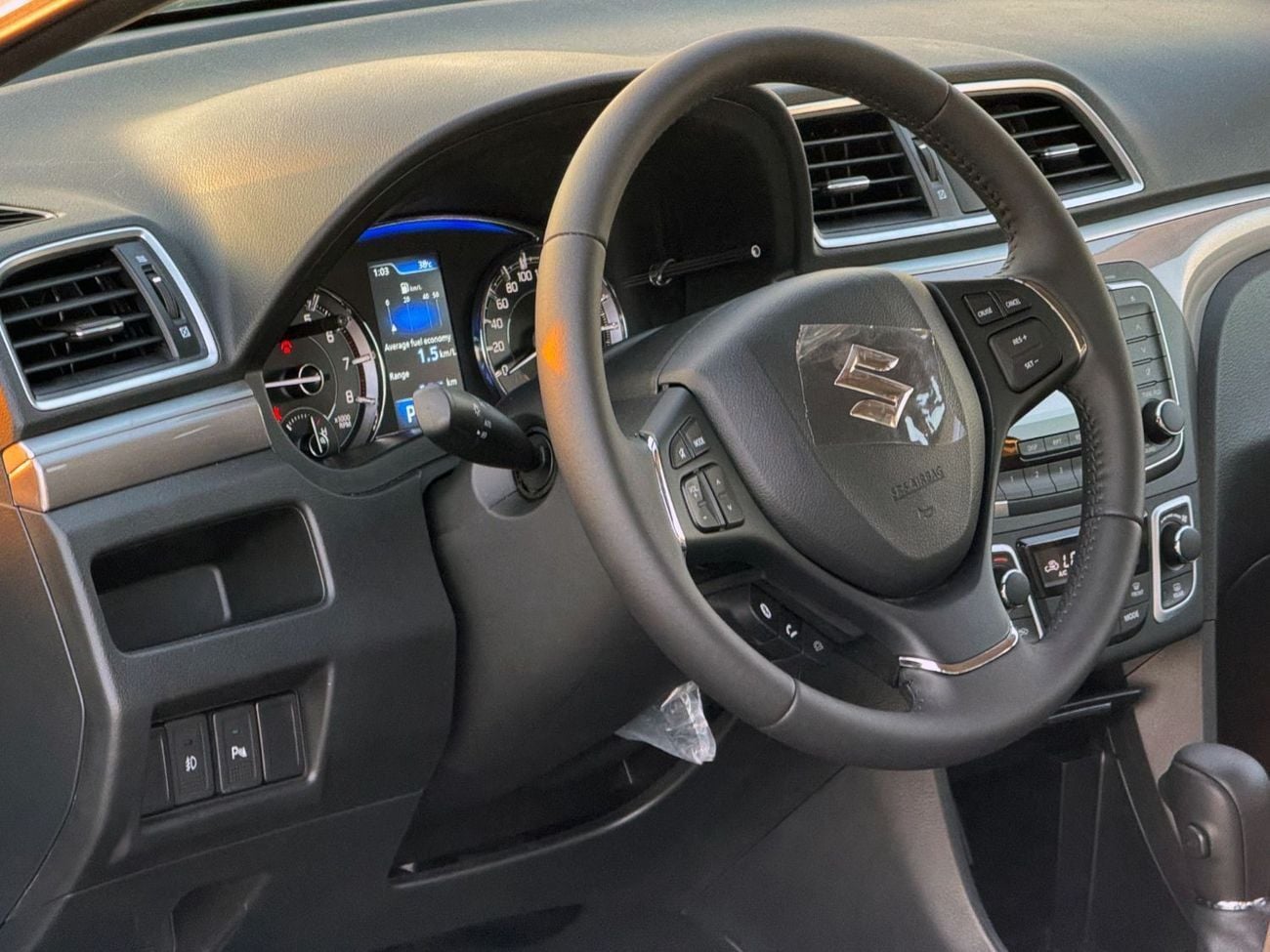 سوزوكي سياز SUZUKI CIAZ GLX