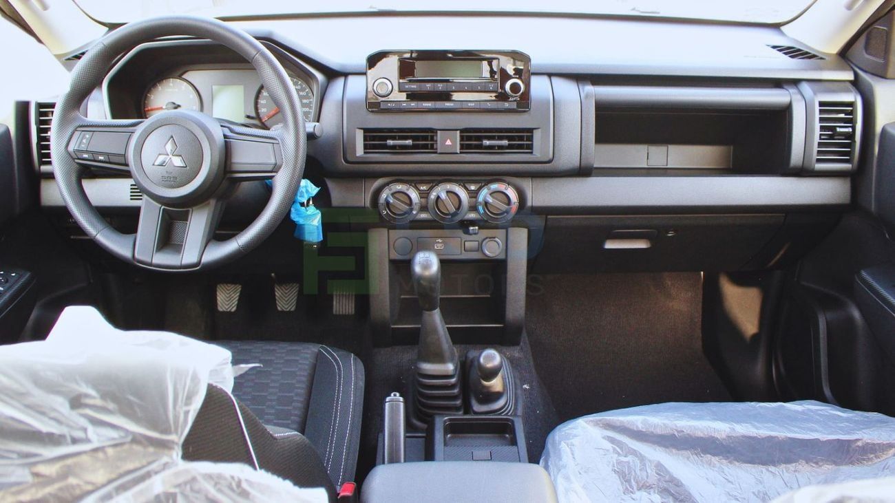 Mitsubishi L200 Mitsubishi L200 2.4L Petrol GLS DCAB 4WD 5MT Chrome Package MY-2025