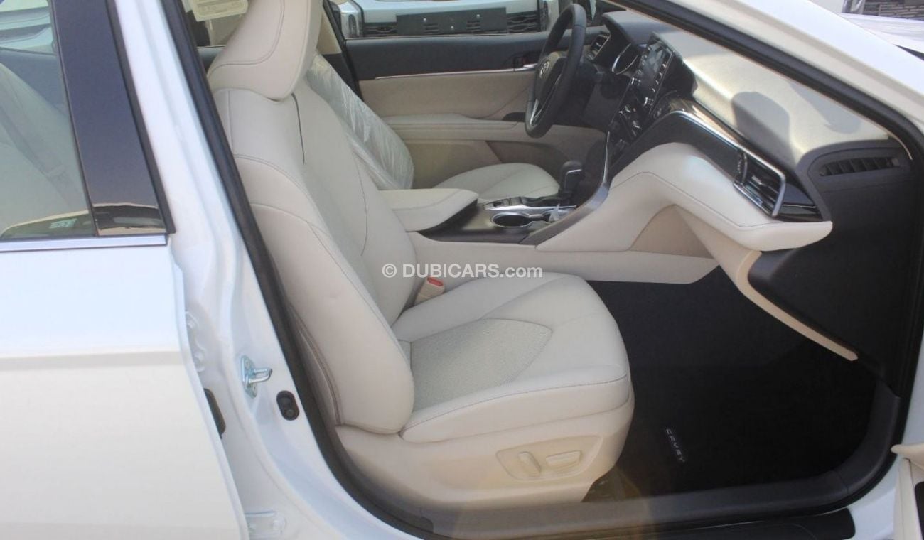 Toyota Camry Limited 3.5L V6 AT 2022 Model only for export
