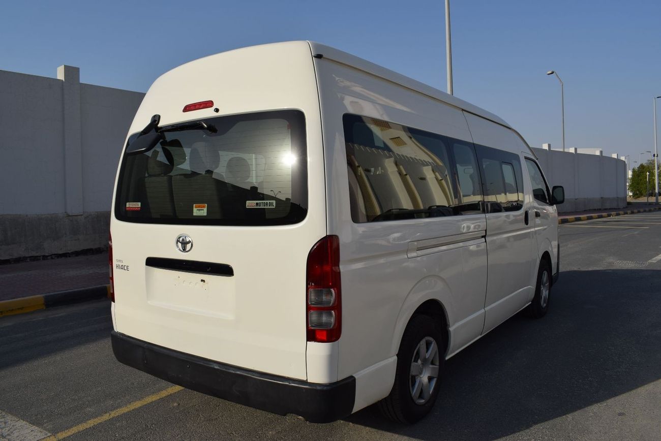 Toyota Hiace Commuter GLX High Roof Toyota Hiace Highroof Bus GL,13 seater Model:2018. Excellent condition