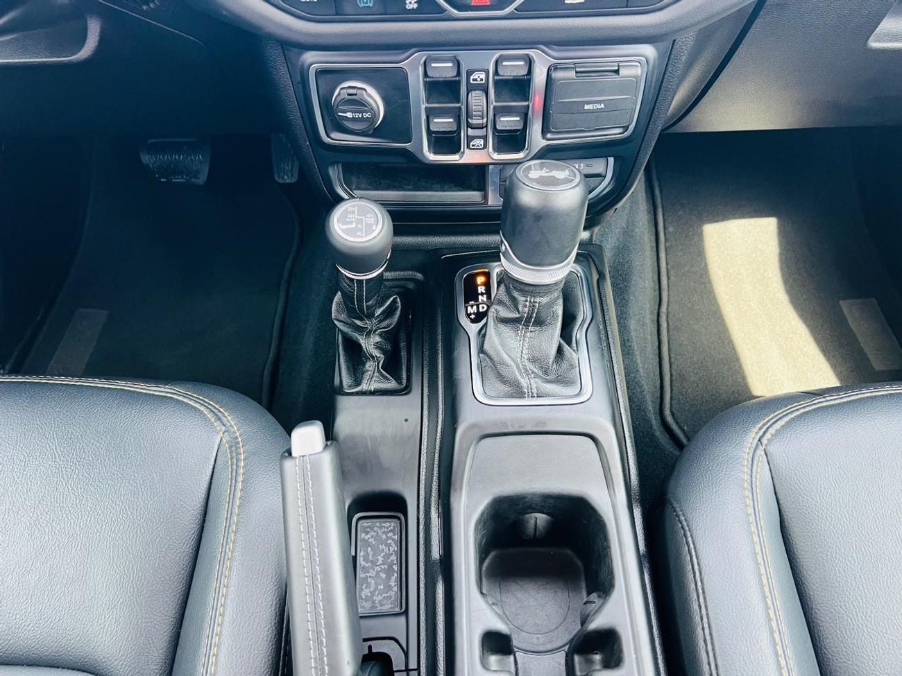 جيب رانجلر SAHARA HYBRID