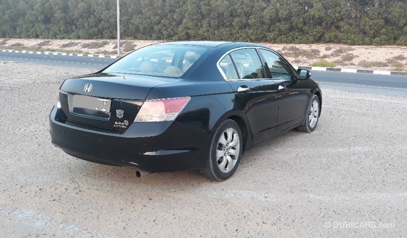 Honda Accord 2008 Mid options Gulf Specs .Cruse control alloy wheels Key less entry