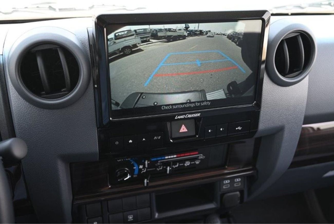 Toyota Land Cruiser 70 2024 TOYOTA LAND CRUISER 76 HARDTOP V6 4.0L PETROL 4WD MT