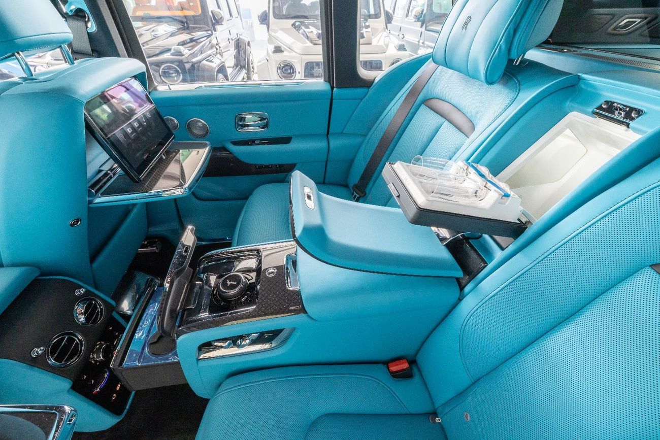 رولز رويس كولينان Rolls Royce Cullinan Black Badge | 2025