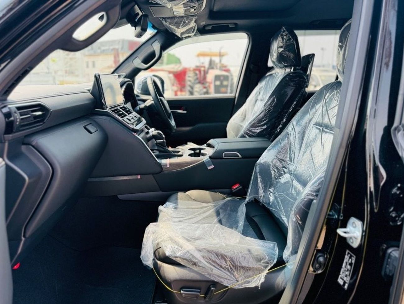 تويوتا لاند كروزر Lc300 Sahara top of the range