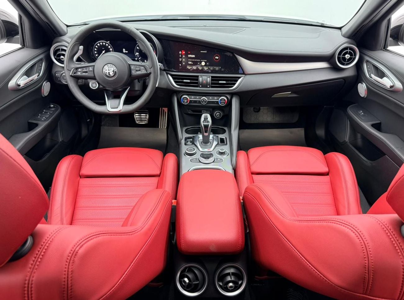 Alfa Romeo Giulia 2025 Alfa Romeo Giulia Veloce Q2, 5 Years Alfa Warranty + Service Pack, Delivery Kms, GCC