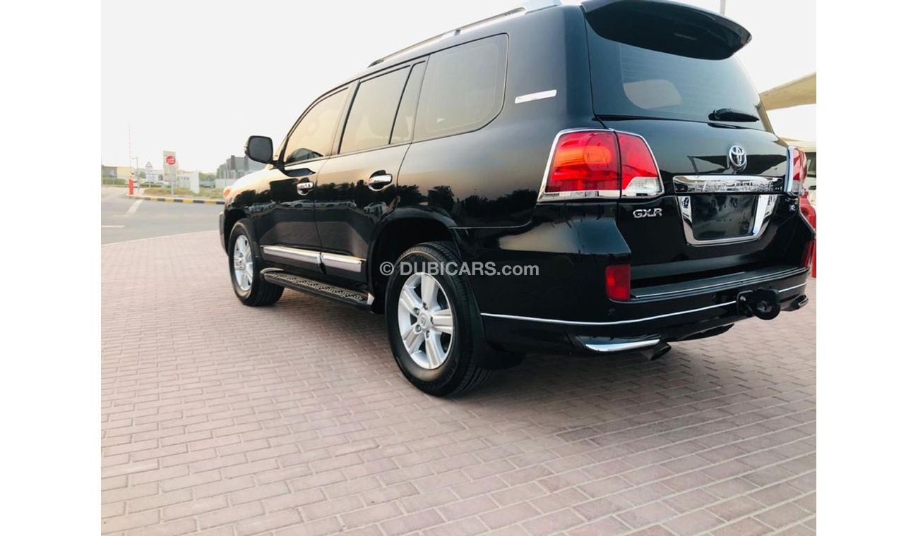 تويوتا لاند كروزر فل - GXR - تويوتا لاندكروزر 2015 - 8سلندر