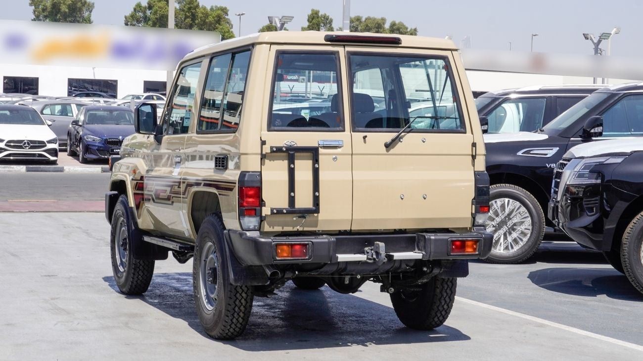 Toyota Land Cruiser 70 4.0 L V6