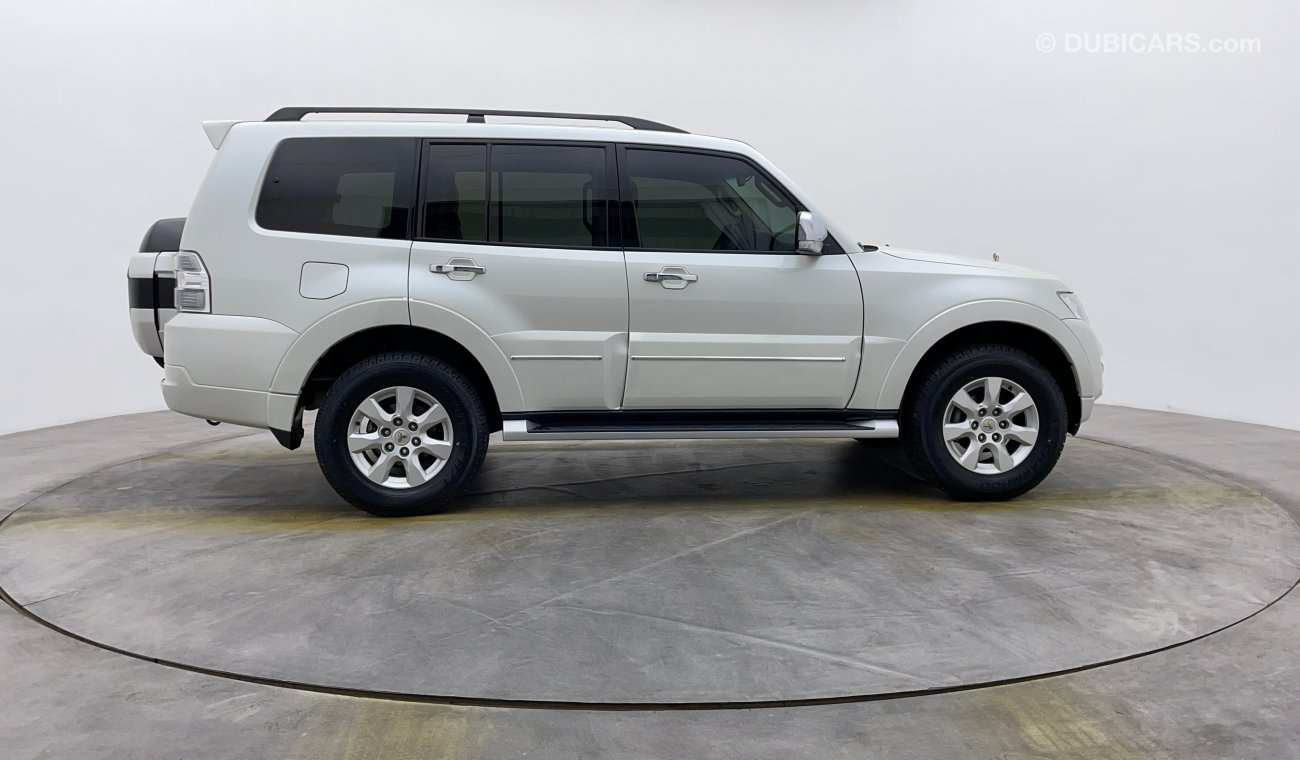 Mitsubishi Pajero GLS MIDLINE WITH SUNROOF 3 | Under Warranty | Inspected on 150+ parameters