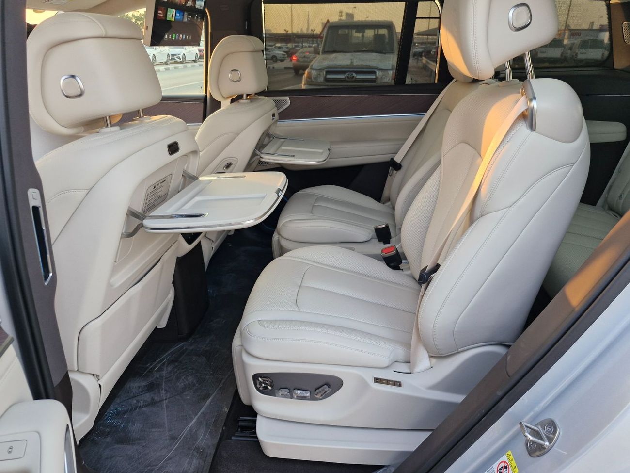 BYD E3 2025 BYD DENZA N9 e3 FLAGSHIP 2.0T Plug-in Hybrid BRAND NEW 0KM