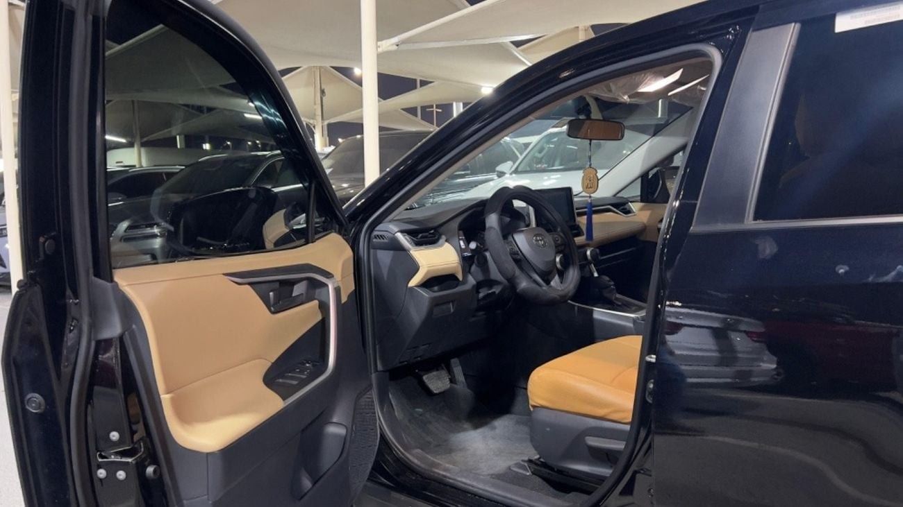 Toyota RAV4 2.5L (2WD) EX