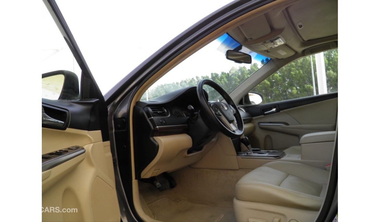 Toyota Camry 2013 SE+ ref#552