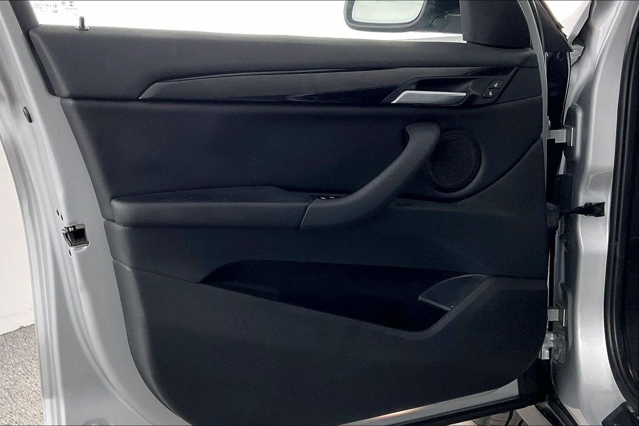 BMW X1 sDrive 20i Exclusive | National Day Celebration | Guaranteed Warranty | 0 Down Payment