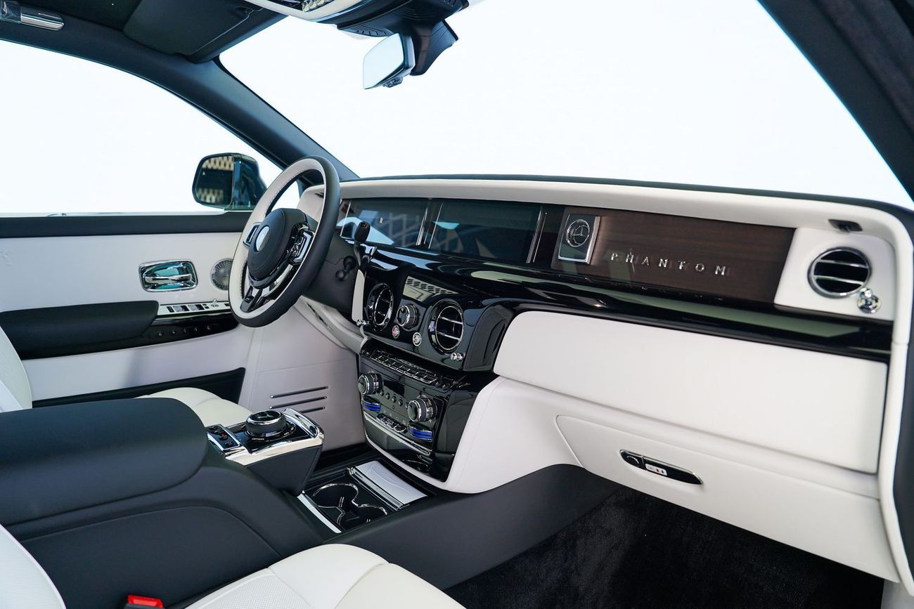 رولز رويس فانتوم Std 6.8L