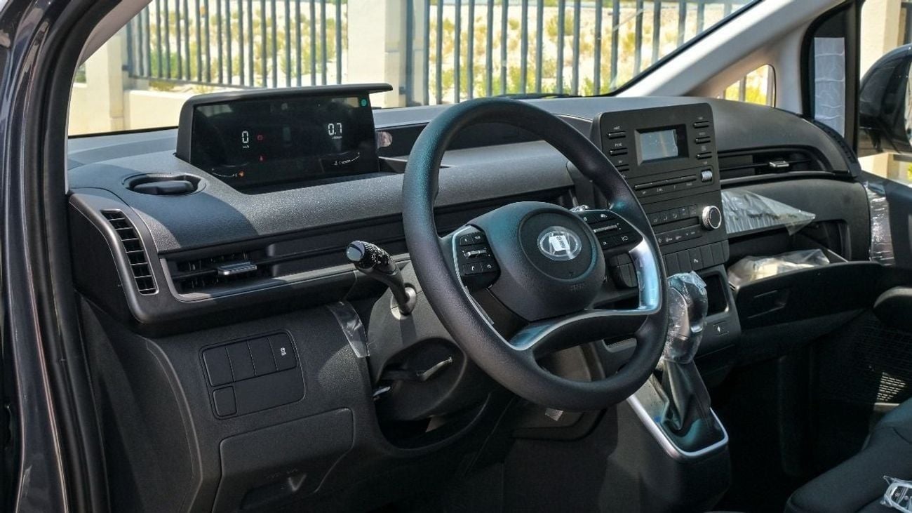 Hyundai Staria V6 3.5L Petrol 09-Seater Premium 2025YM